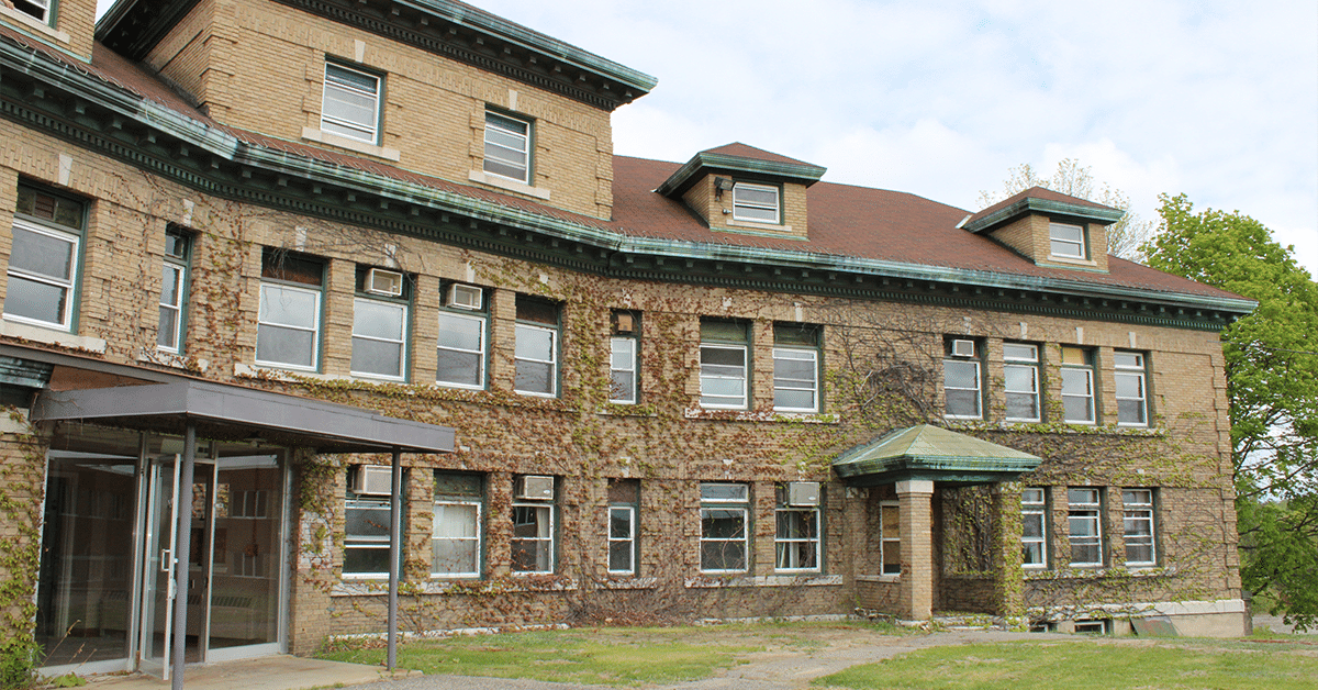Former Great Northern Paper Administration Building and Engineering & Research/Pilot Plant