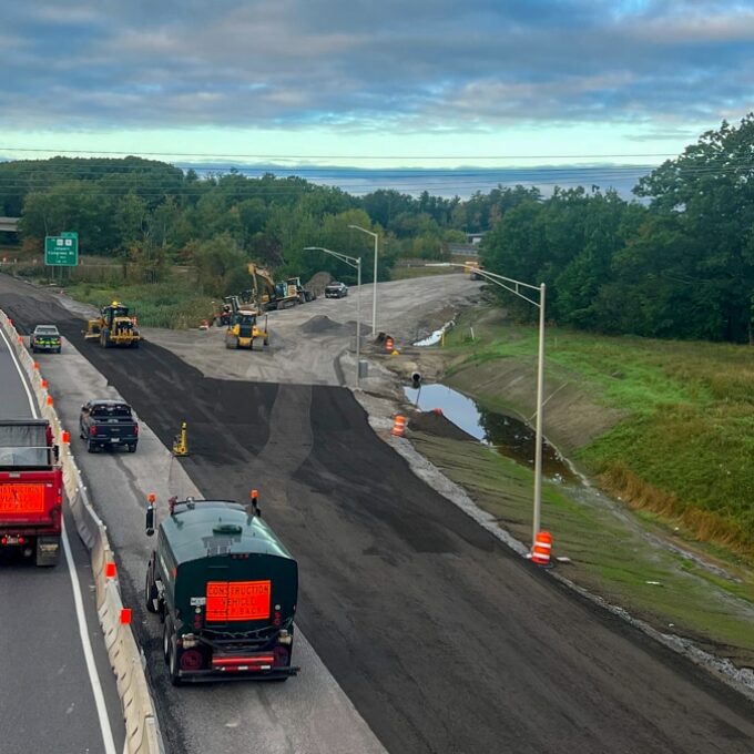 road construction with heavy equipment on interstate 95 outside Portland Maine