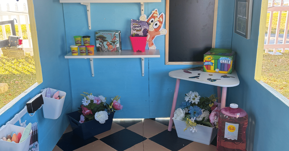 Habitat LS Jingle-Build 1200x628 -7 Inside view of completed Bluey-themed playhouse built by Kleinfelder staff for Habitat for Humanity's Jingle Build-Off