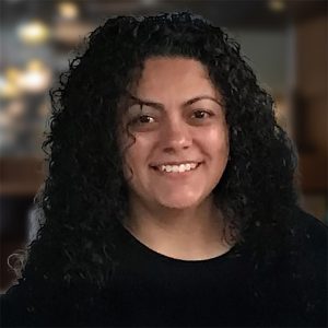 Claudia Fernandez headshot