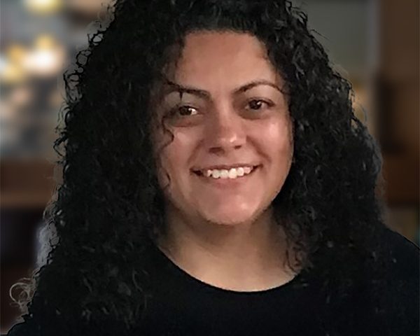 Claudia Fernandez headshot