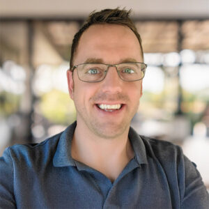 Dan Peets headshot