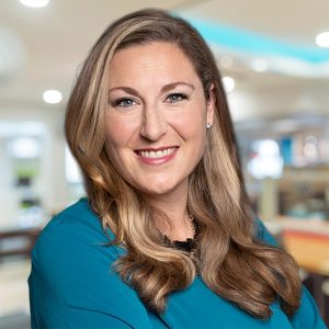 Andrea Traum headshot