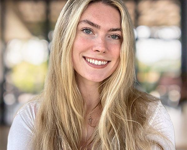 Annika Briggs headshot