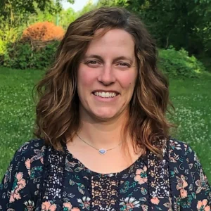 Kati Bradenbaugh headshot